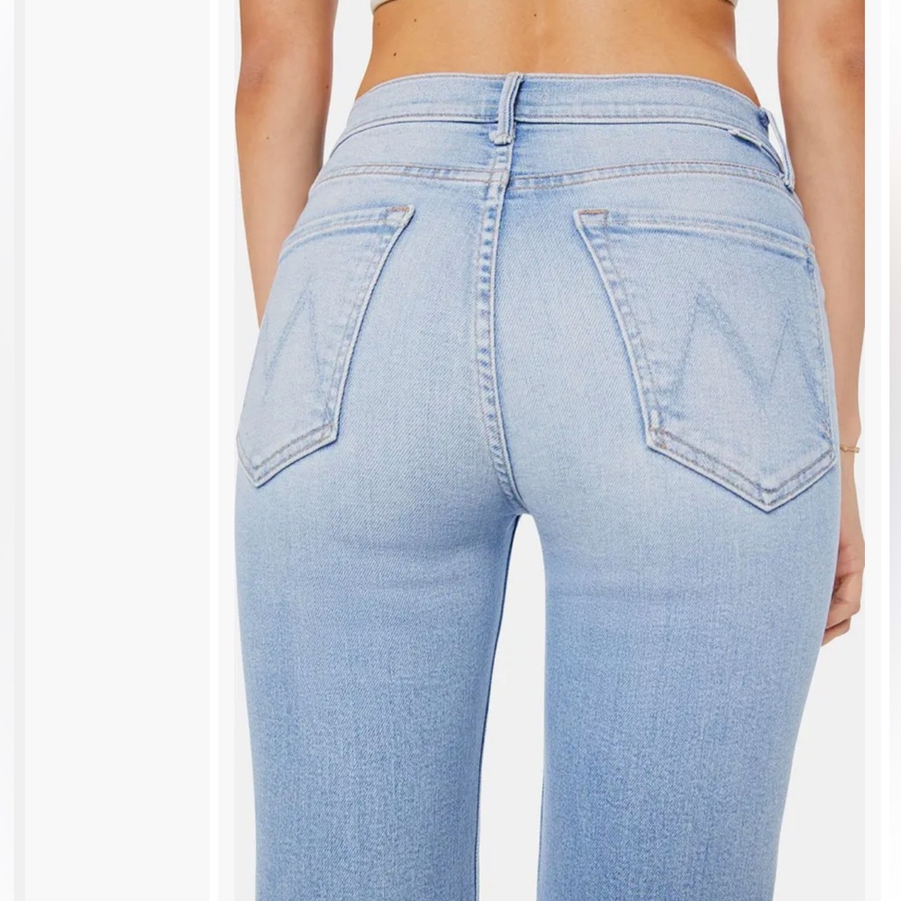 MOTHER Kick It Straight Leg Relaxed Jeans in Your Turn Light Wash Denim Size 24 - Picture 3 of 11